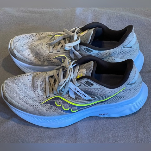 Saucony Shoes - Saucony Guide running‎ shoes women’s size 10.5 pre-owned condition